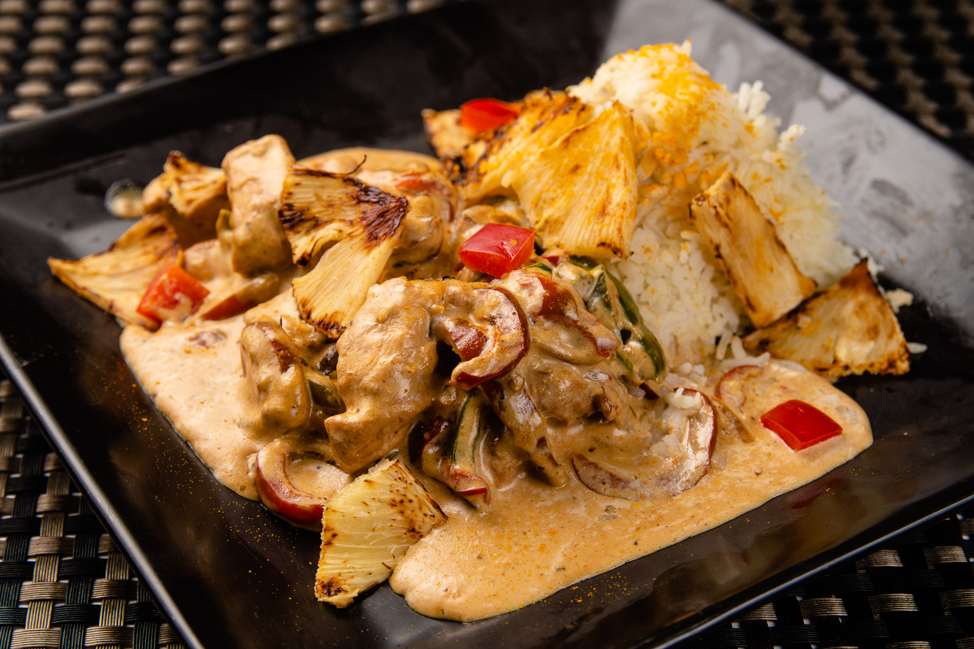 STROGANOFF HAWAIANO