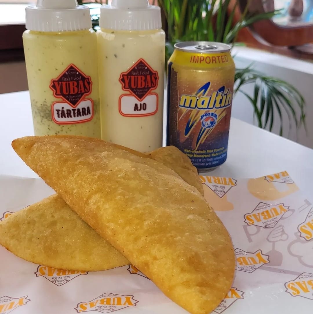 EMPANADA / MECHADA