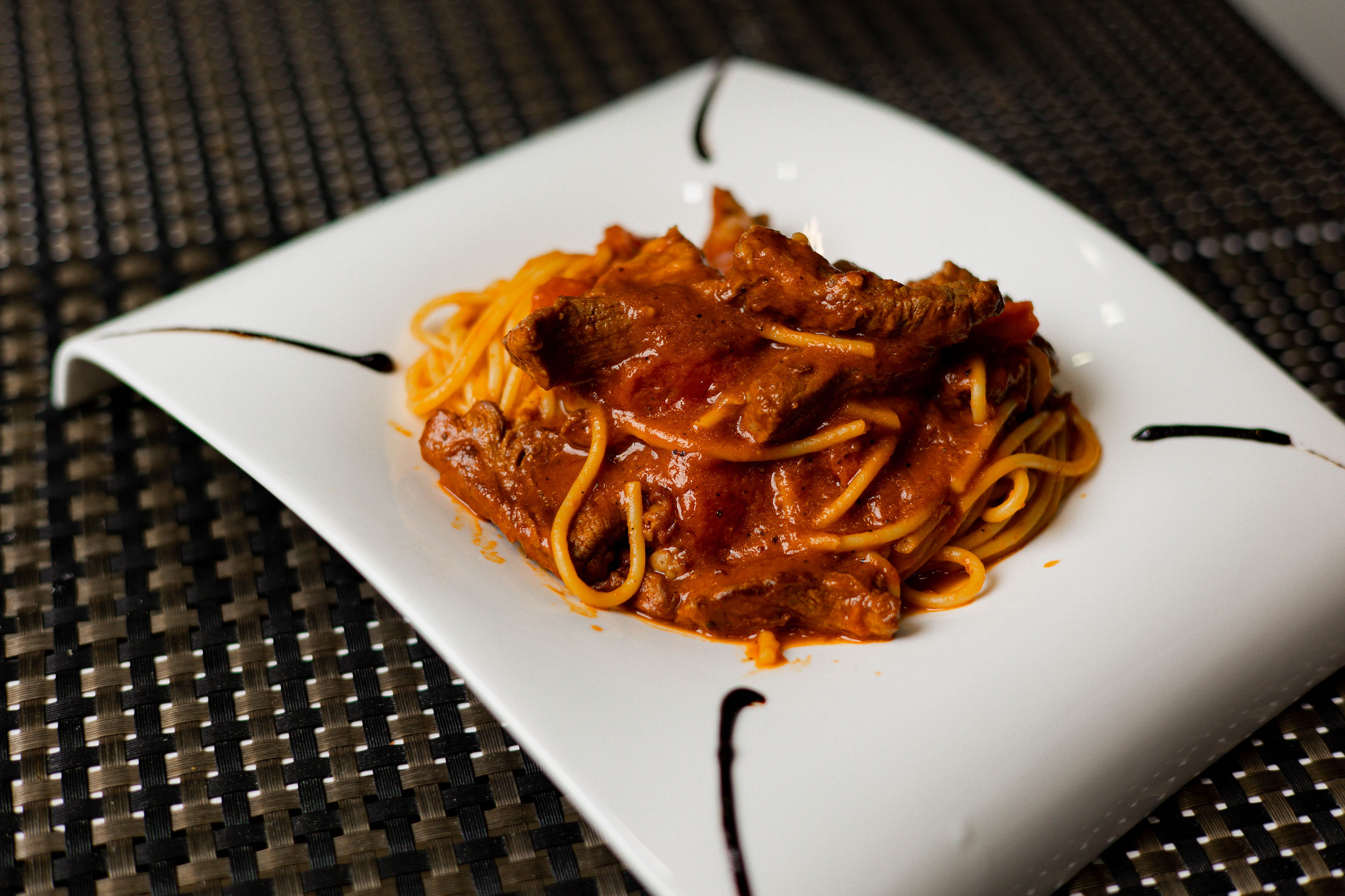 PASTA FILLETTO CON LOMITO (FETINA)