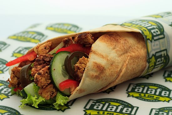 Enrollado De Falafel con Pollo